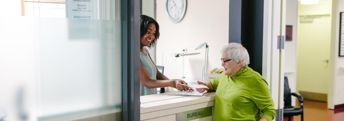 Il y a toujours un employé à la réception de nos résidences.