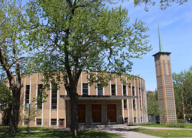 Église Notre-Dame-des-Anges, Cartierville