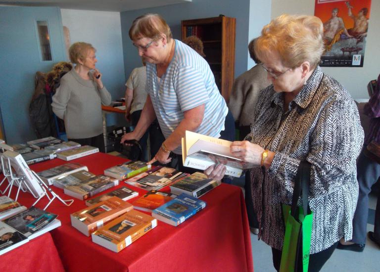 Bibliothèque mobile, Résidence Rosalie-Cadron